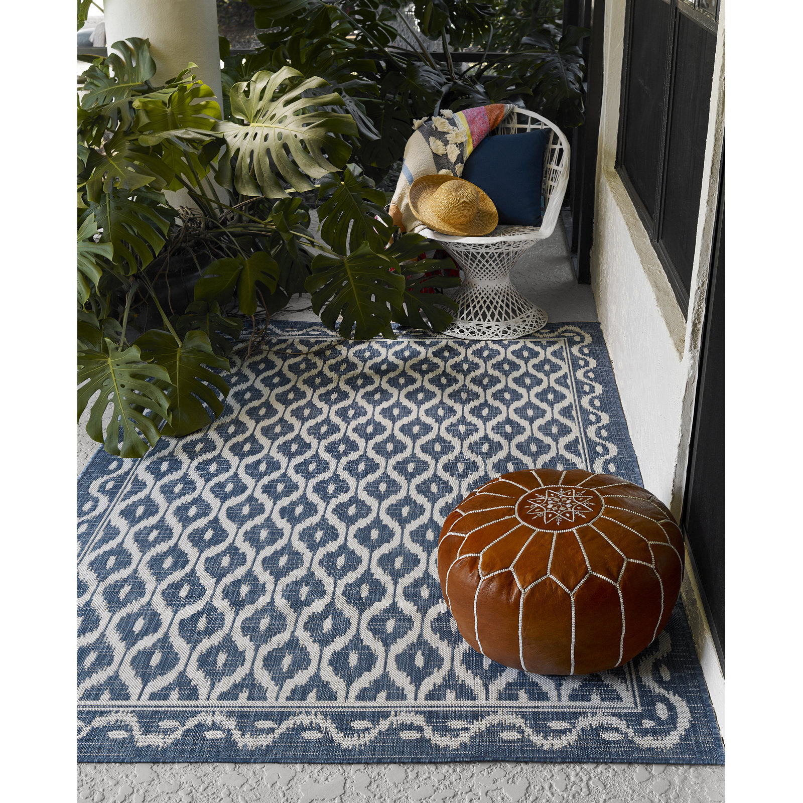 Susanna Blue/Beige Indoor/Outdoor Rug, Rectangle 6'6" x 9'