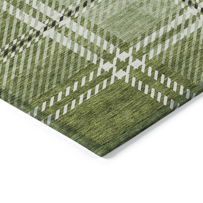 Tapis extérieur lavable à carreaux vert et noir 8 pi x 10 pi ivoire