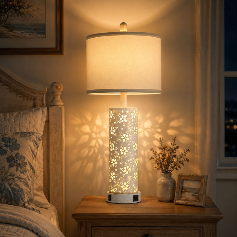 Lampes de table 27 po avec découpes, ports USB et ampoules DEL incluses,  Flora blanc pétale