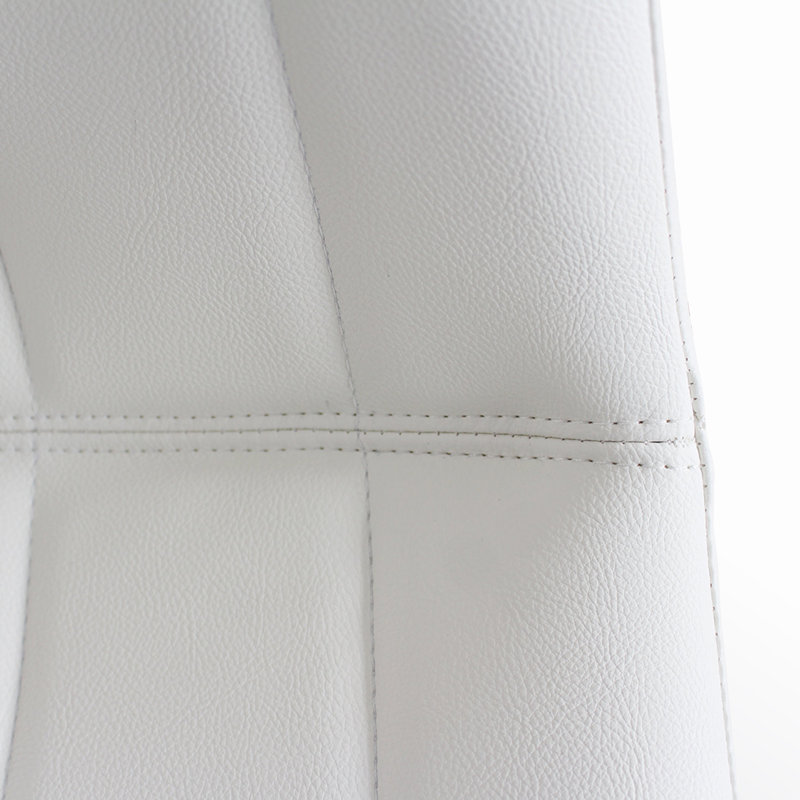 Chaise d'appoint rembourrée Finnigan, Simili cuir blanc
