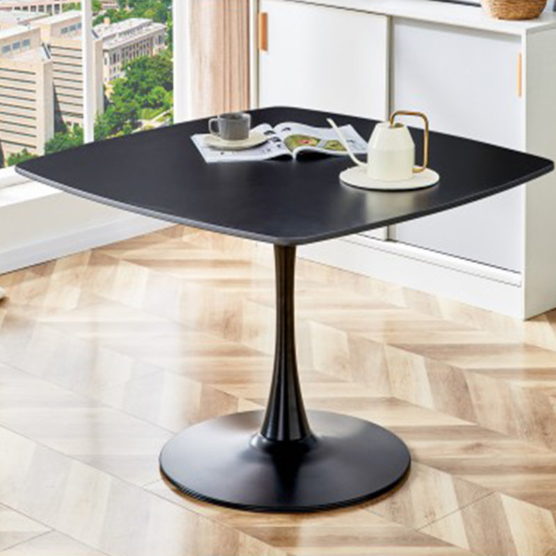Table de salle à manger rectangulaire en bois manufacturé noir