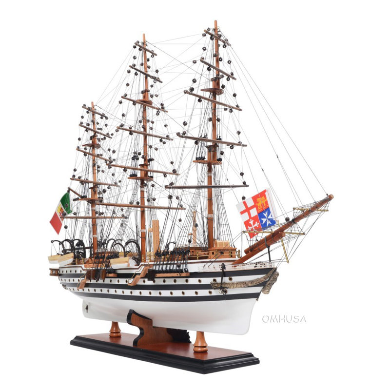Amerigo Vespucci Painted Medium Admiral Line