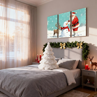 «Christmas Santa Builds Snowman With Deer voisin», ensemble de 3 impressions murales sur toile