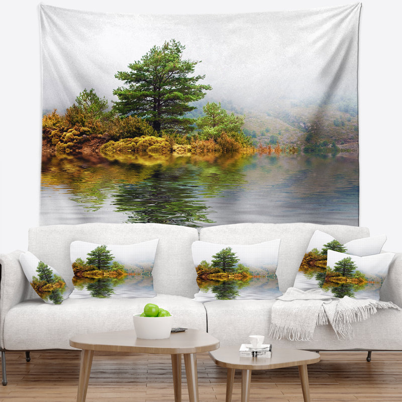 Arbre en pin de polyester avec tapisserie réfléchissant avec accessoires de suspension inclus, H 50 po x l 60 po