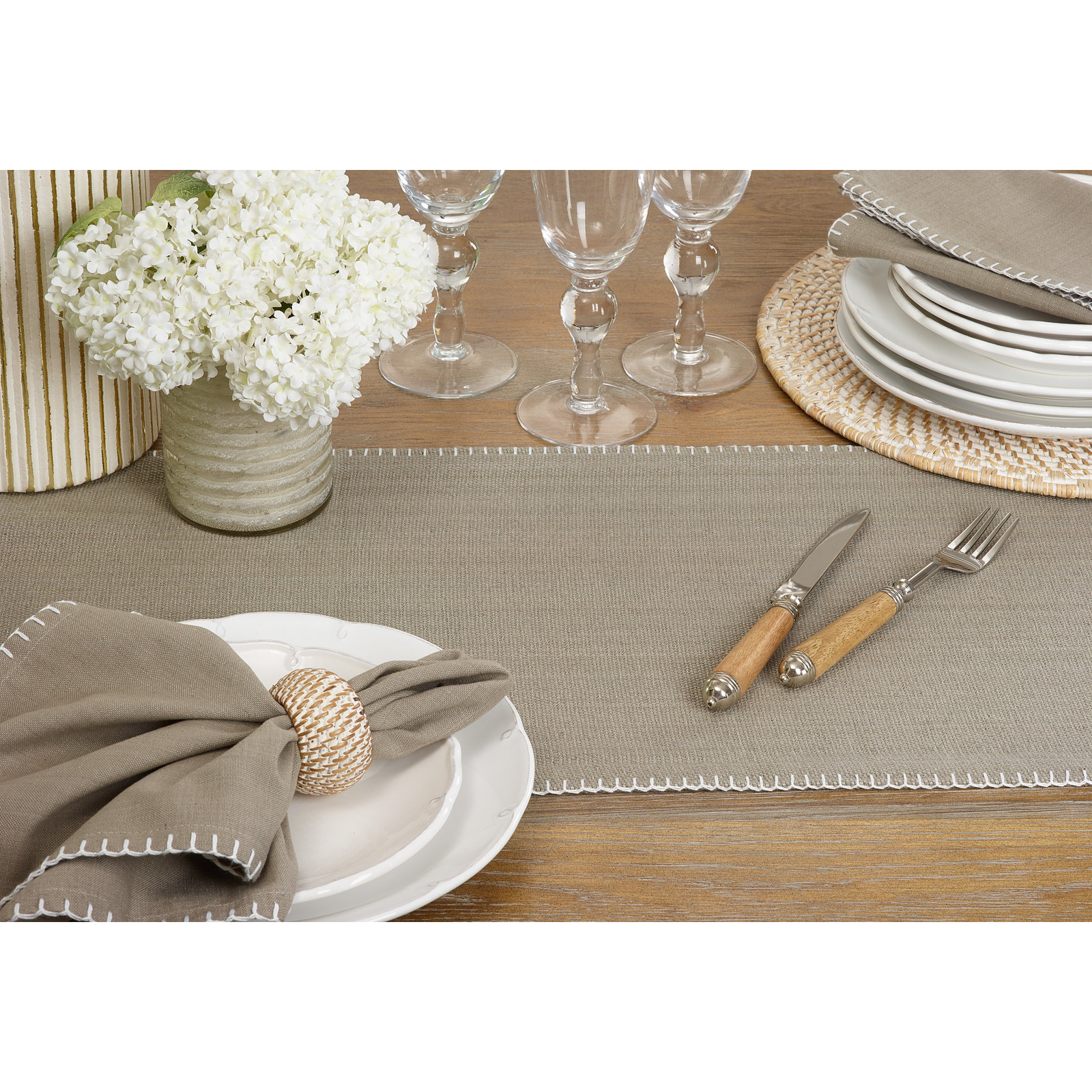 Ivara Table Runner, Gray