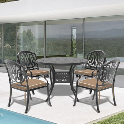 Ensemble de mobilier de jardin 5 pièces en aluminium moulé, avec structure noire et coussins bruns, motifs rectangulaires en forme de pétales, revêtement haute température, design aux courbes naturelles, empilable pour un gain de place.