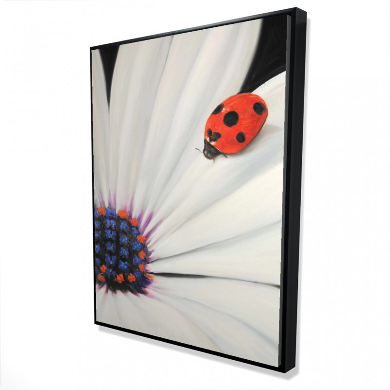 White Daisy And Ladybug Print On Canvas, H 48 po x l 36 po