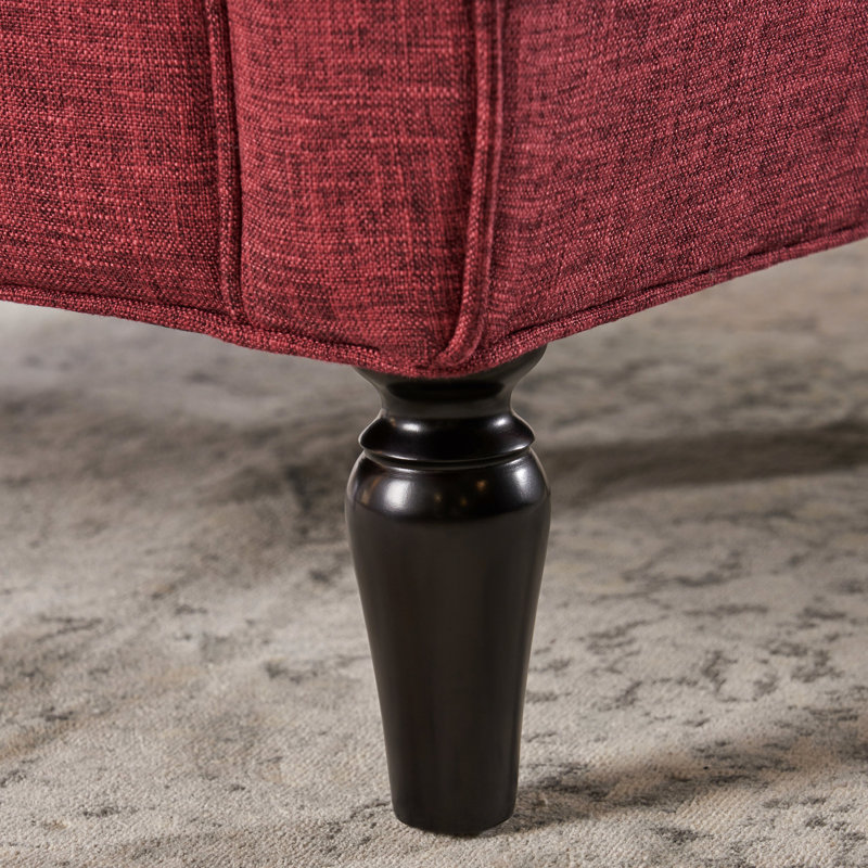 Fauteuil rouge avec revêtement traditionnel, passepoil moyen, pieds tournés polis et accoudoirs rétro incurvés, 27,22 po Profondeur x 30,7 po, largeur 33,84 po
