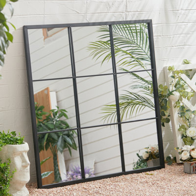 Lakaysha Metal Wall Mirror