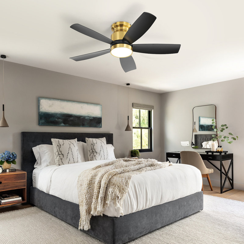 Ventilateurs de plafond encastrés avec lumière DEL 22W et 5 pales de ventilateur ABS télécommandées pour l'intérieur