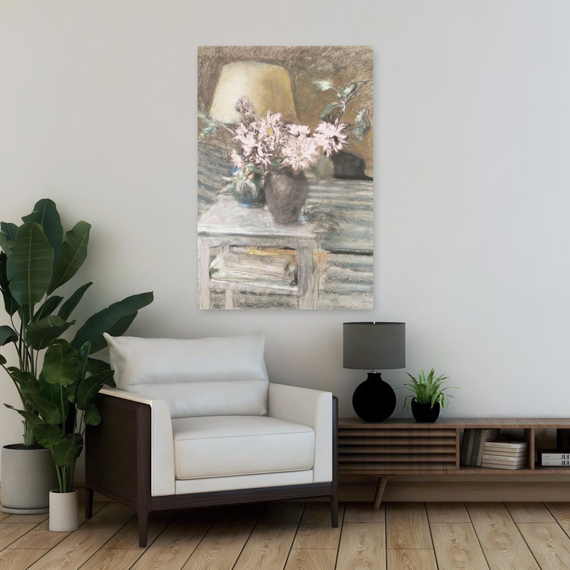 Doux floral dans un vase abstrait, art floral contemporain, H 36 po x l 24 po