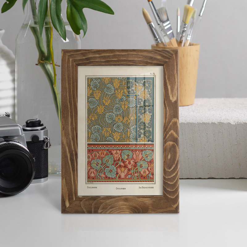 Nouveau Decorative I, reproduction d'art encadrée, H 6 po x l 4 po x P 1 po, Noyer
