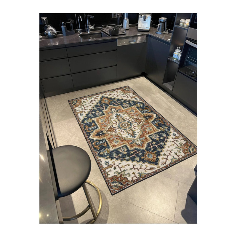 Tapis tissé avec motif géométrique traditionnel, Rectangle 2 pi 4 po x 4 pi