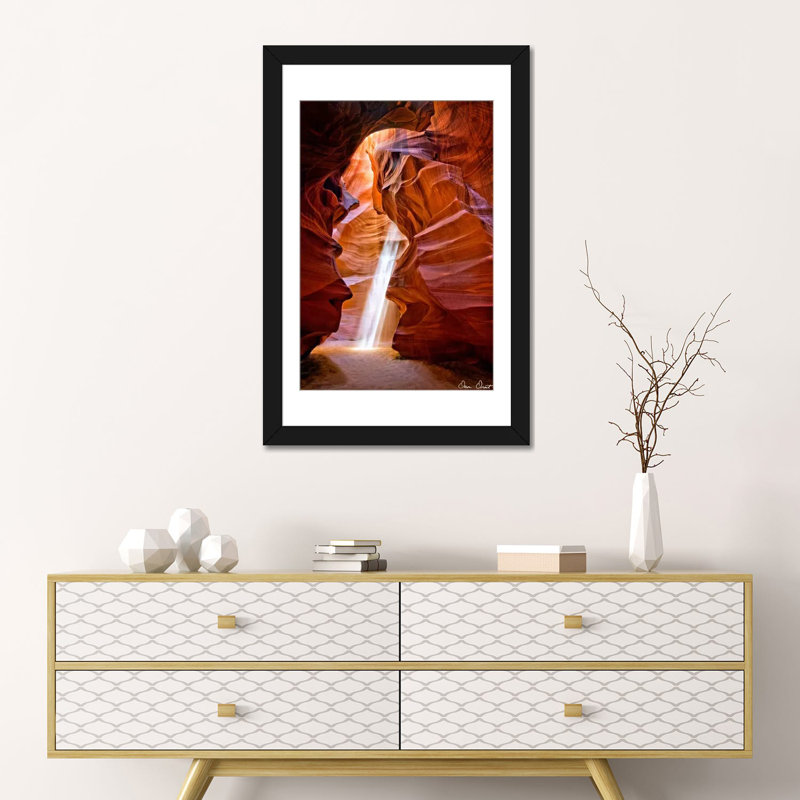 «Sun Shining Through Canyon III» par David Drost, reproduction sur toile tendue sur châssis, H 24 po x l 16 po x P 1 po