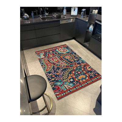 Tapis tissé à motif floral