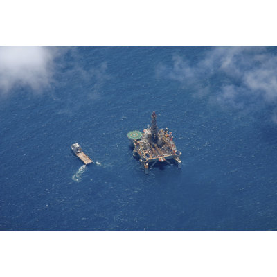 Oil Rig by Heliry