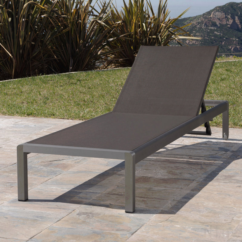 Outdoor Mesh Chaise Lounge