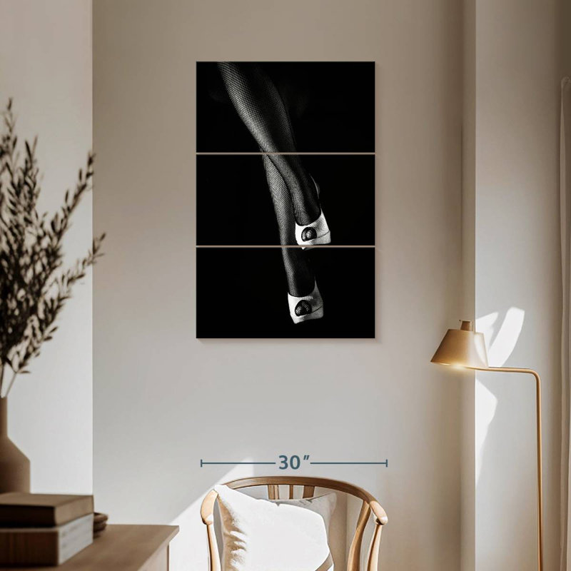 Sensualité féminine, H 57 po x l 36 po