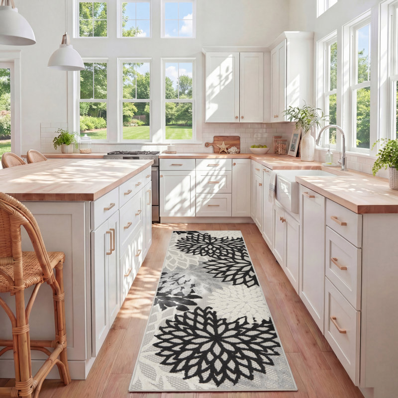 Arnelle Rug, Runner 2' x 6'