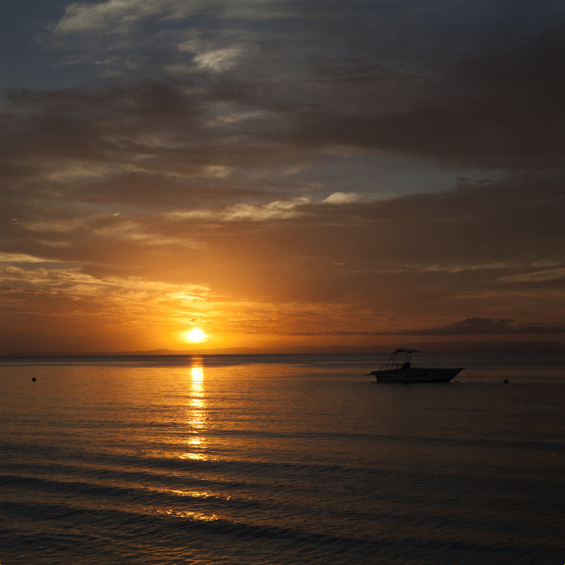 Coucher de soleil du Pacifique Sud - photographie, H 12 po x l 12 po, Non, Toile tendue