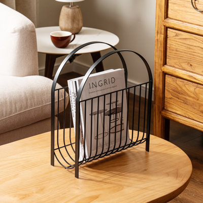 Freestanding Decorative Black Magazine Storage Rack With Deluxe Handle by 17 Stories