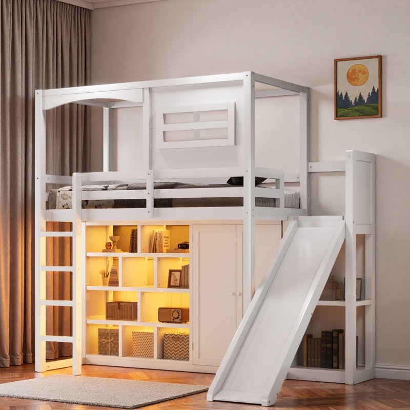 Lit mezzanine en bois avec garde-robe, tablettes de rangement, glissoire et éclairage à DEL