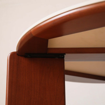 Table, table basse et bureau d'étude avec tablette de rangement