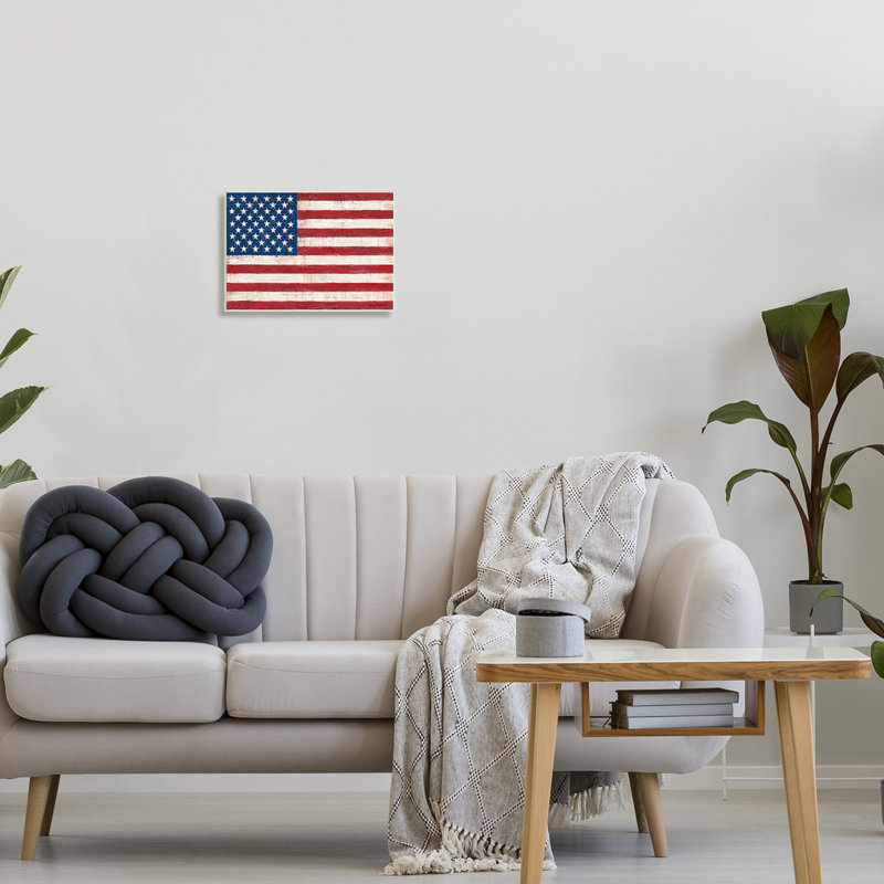 "Rustic American Flag", rouge, bleu, motif vieilli sur toile tendue par Ruane Manning, H 10 po x l 15 po x P 0,5 po