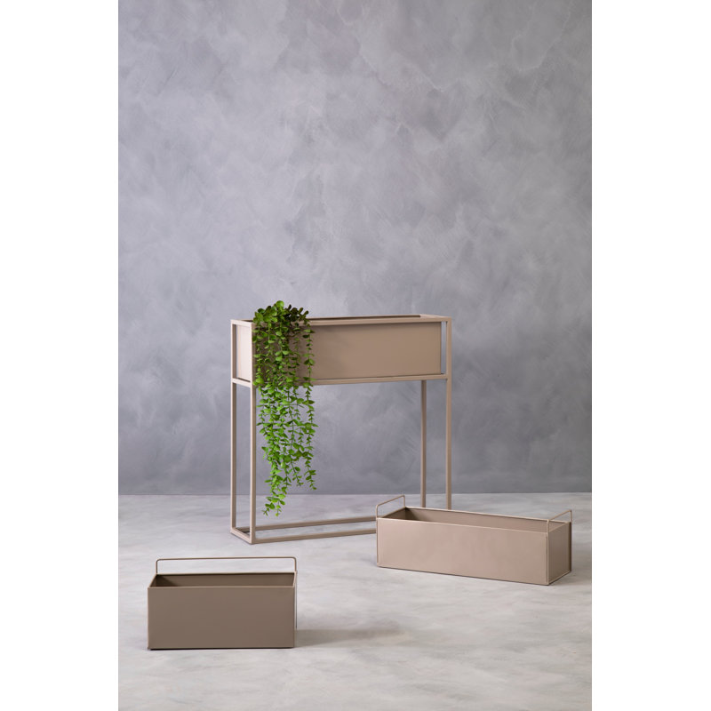 Antera Elevated Planter, Grey