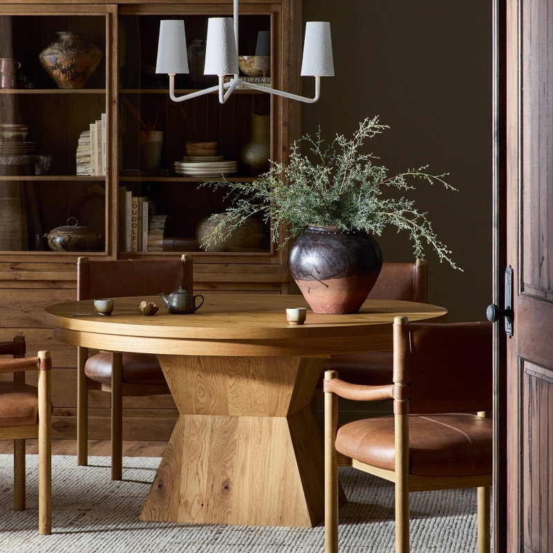 LEIF Round Dining Table