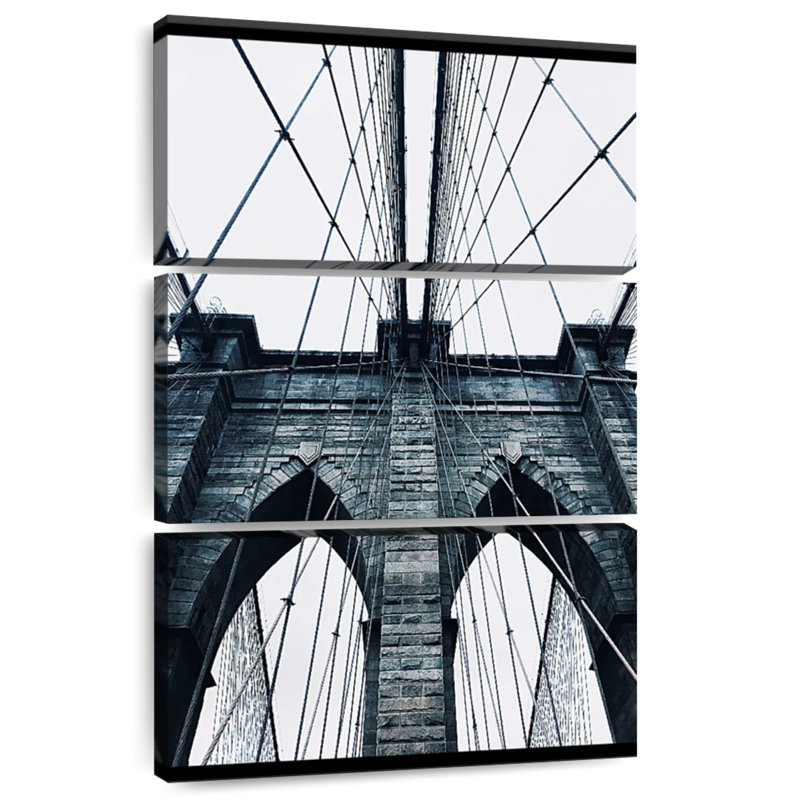 Lilie Brooklyn Bridge BW, 32" H x 20" W