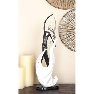 Entertainment Figurines & Sculptures