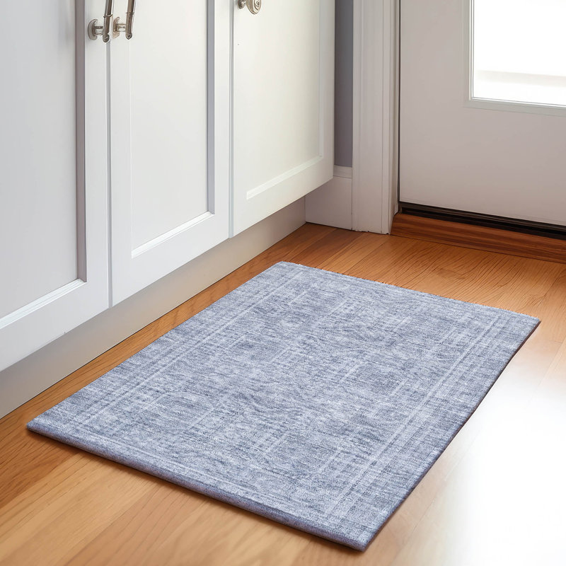 Tapis intérieur / extérieur lavable à la machine Sky Xhevrie, Rectangle 1 pi 8 po x 2 pi 6 po