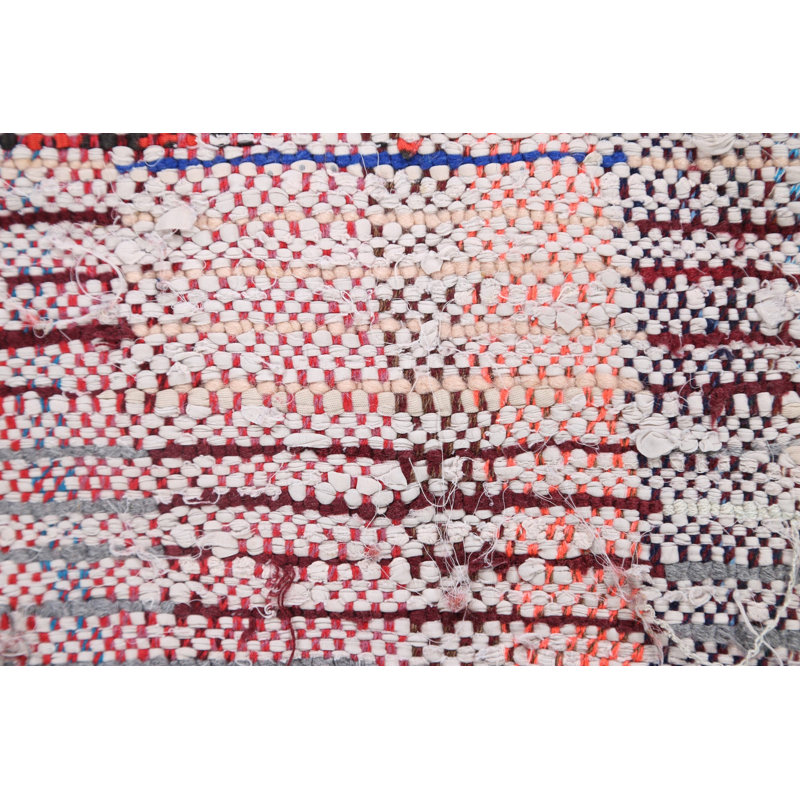 Tapis décoratif bleu en laine de conception unique 2 pi 5 po x 9 pi 3 po noué à la main 1970s
