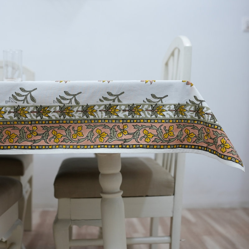 Housse de table florale fabriquée à la main - charme subtil pour votre salle à manger, fleur d'été, jaune, L 70 po x L 108 po