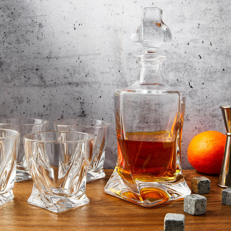 Twist Whisky Decanter 27 Fl. Oz
