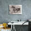 «Cheval brun foncé qui court» par Irena Orlov-819349279