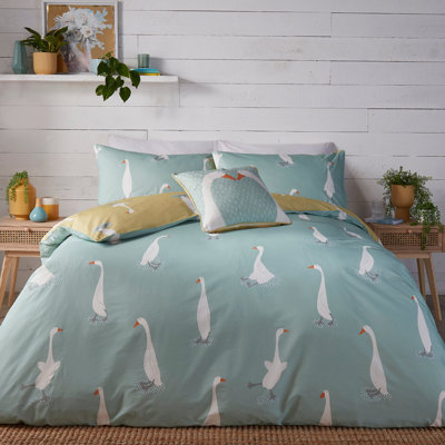Puddles The Duck Polyester Animal Print Duvet Cover Set with Pillowcases Included