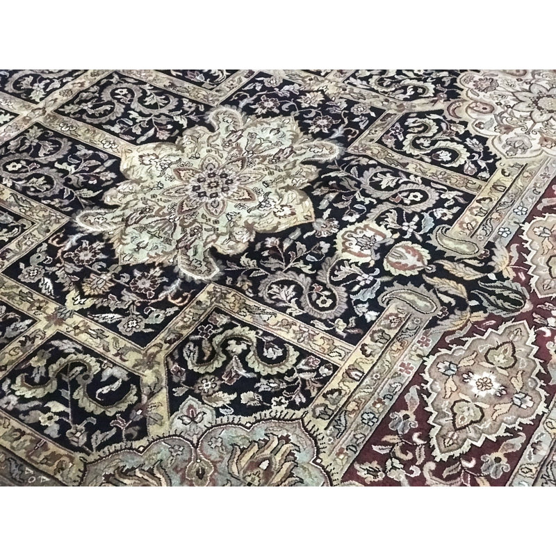 Tapis noir et vin noué à la main de haute qualité