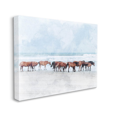 Toile de cheval sur une plage flottante
