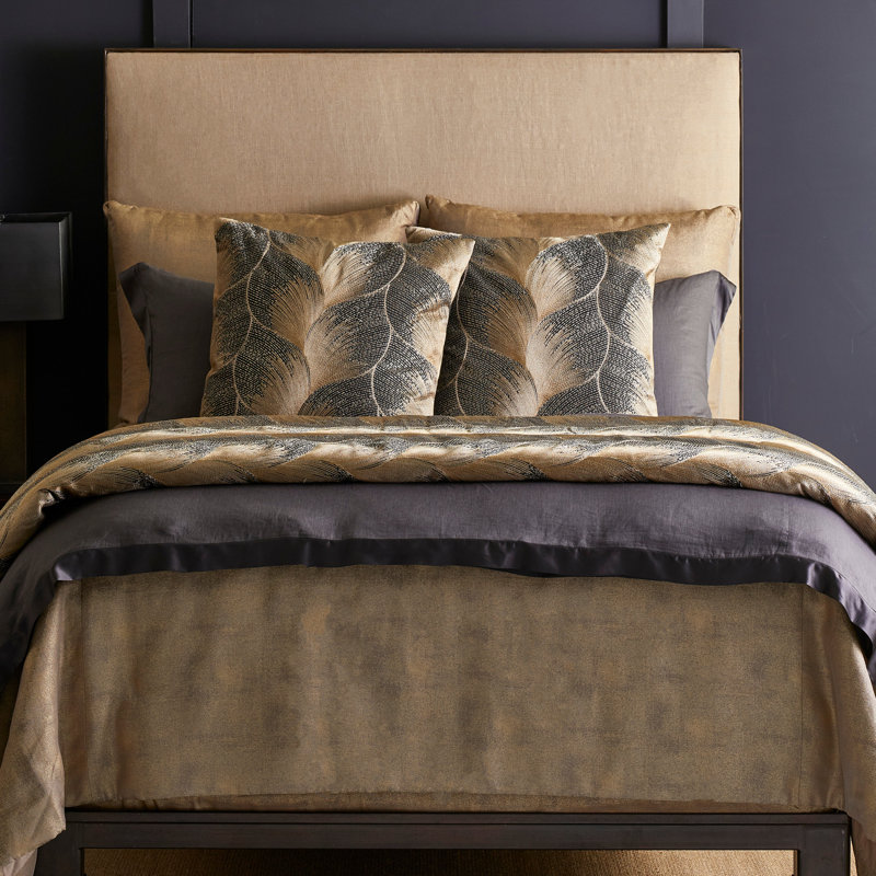 The Met x Ann Gish Fan Throw, Umber/Gold