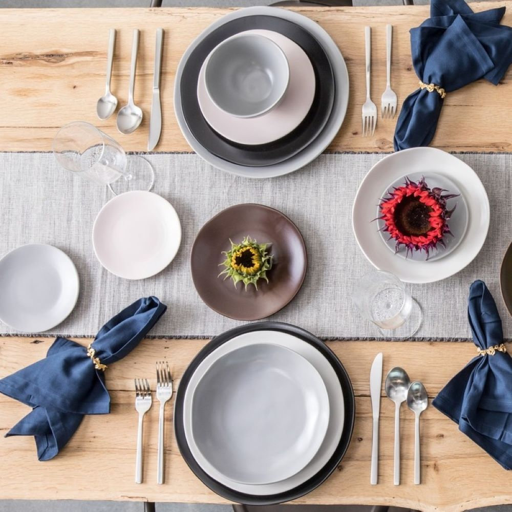 Heirloom 12" Dinner Plate, Charcoal