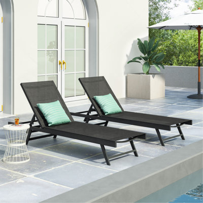Chaise longue