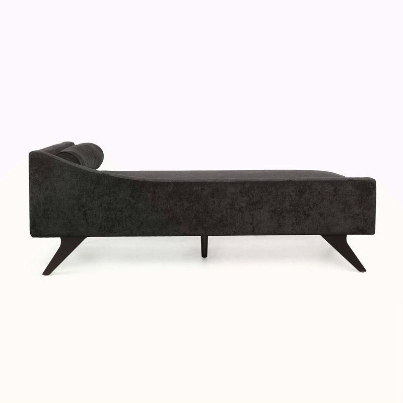 CHAISE LUNGE