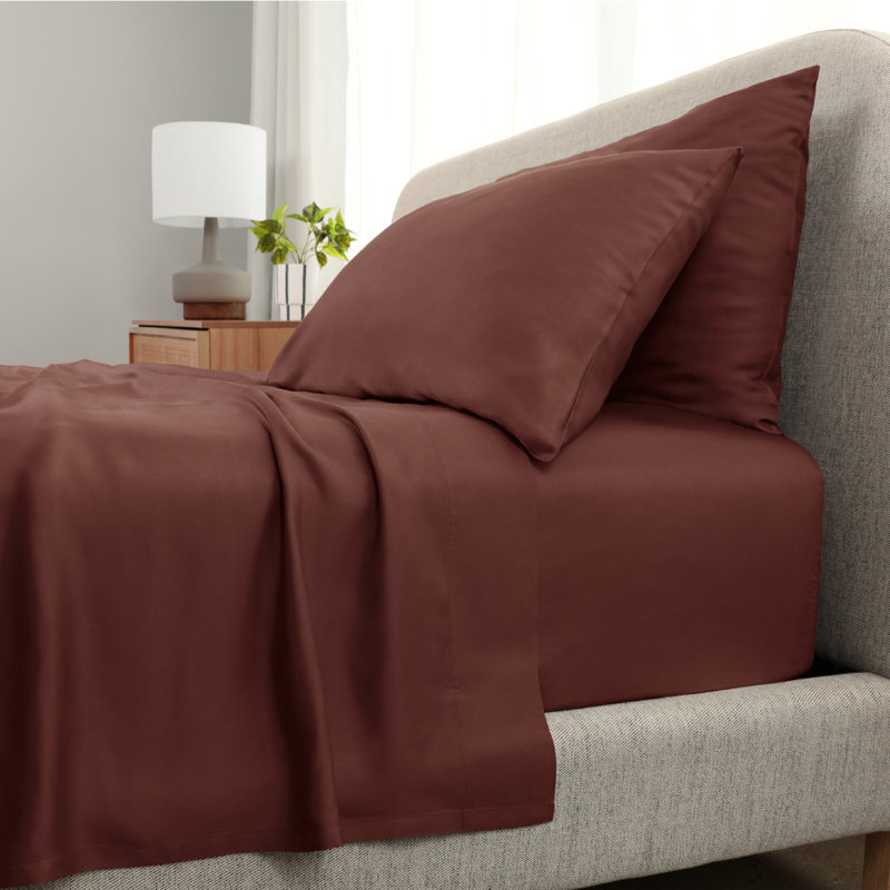 Cariloha Aloha Soft 4-Piece Sheet Set | Viscose Material | Allergy Resistant, Thermal-Regulating & Extra Soft, Maroon Sunset
