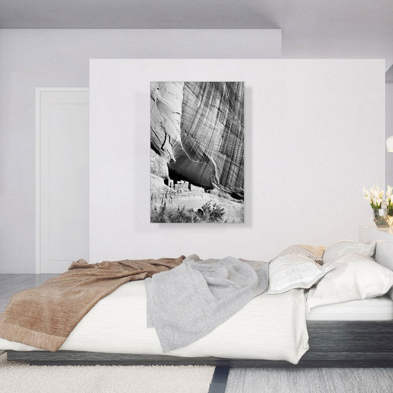 «White House Ruin Canyon de Chelly» par Ansel Adams - reproduction de photo sur toile tendue, H 40 po x l 26 po x P 0,75 po