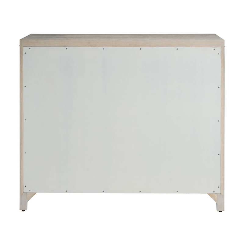 Lizmore Chest