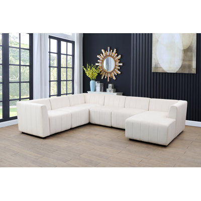 Johnnisha Upholstered U-Shaped Sectional Right Hand Facing