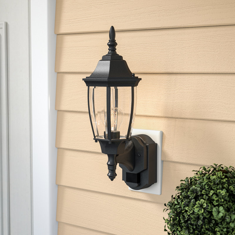 Lancefield Wall Light, Black