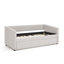 Lit de jour simple avec couchette et rayures verticales, revêtu de tissu de lin pour plus de confort et de style-255981611